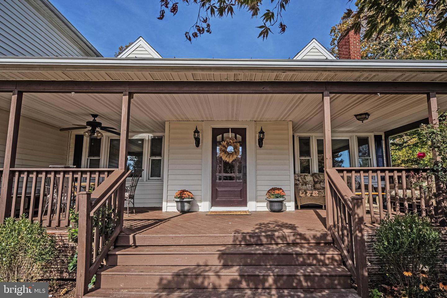 10606 ORCHARD ST, FAIRFAX, Virginia 22030, 5 Bedrooms Bedrooms, 10 Rooms Rooms,3 BathroomsBathrooms,Residential,For sale,10606 ORCHARD ST,VAFC2007084 MLS # VAFC2007084