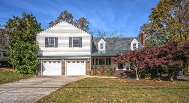10606 ORCHARD ST, FAIRFAX, Virginia 22030, 5 Bedrooms Bedrooms, 10 Rooms Rooms,3 BathroomsBathrooms,Residential,For sale,10606 ORCHARD ST,VAFC2007084 MLS # VAFC2007084