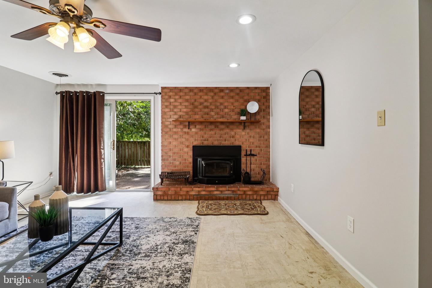 2638 BOWLING GREEN DR, VIENNA, Virginia 22180, 4 Bedrooms Bedrooms, ,2 BathroomsBathrooms,Residential,For sale,2638 BOWLING GREEN DR,VAFX2268866 MLS # VAFX2268866
