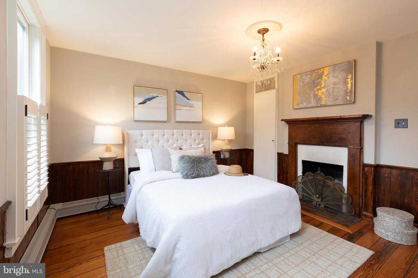 515-1/2 6TH ST SE, WASHINGTON, District Of Columbia 20003, 2 Bedrooms Bedrooms, ,1 BathroomBathrooms,Residential,For sale,515-1/2 6TH ST SE,DCDC2223778 MLS # DCDC2223778