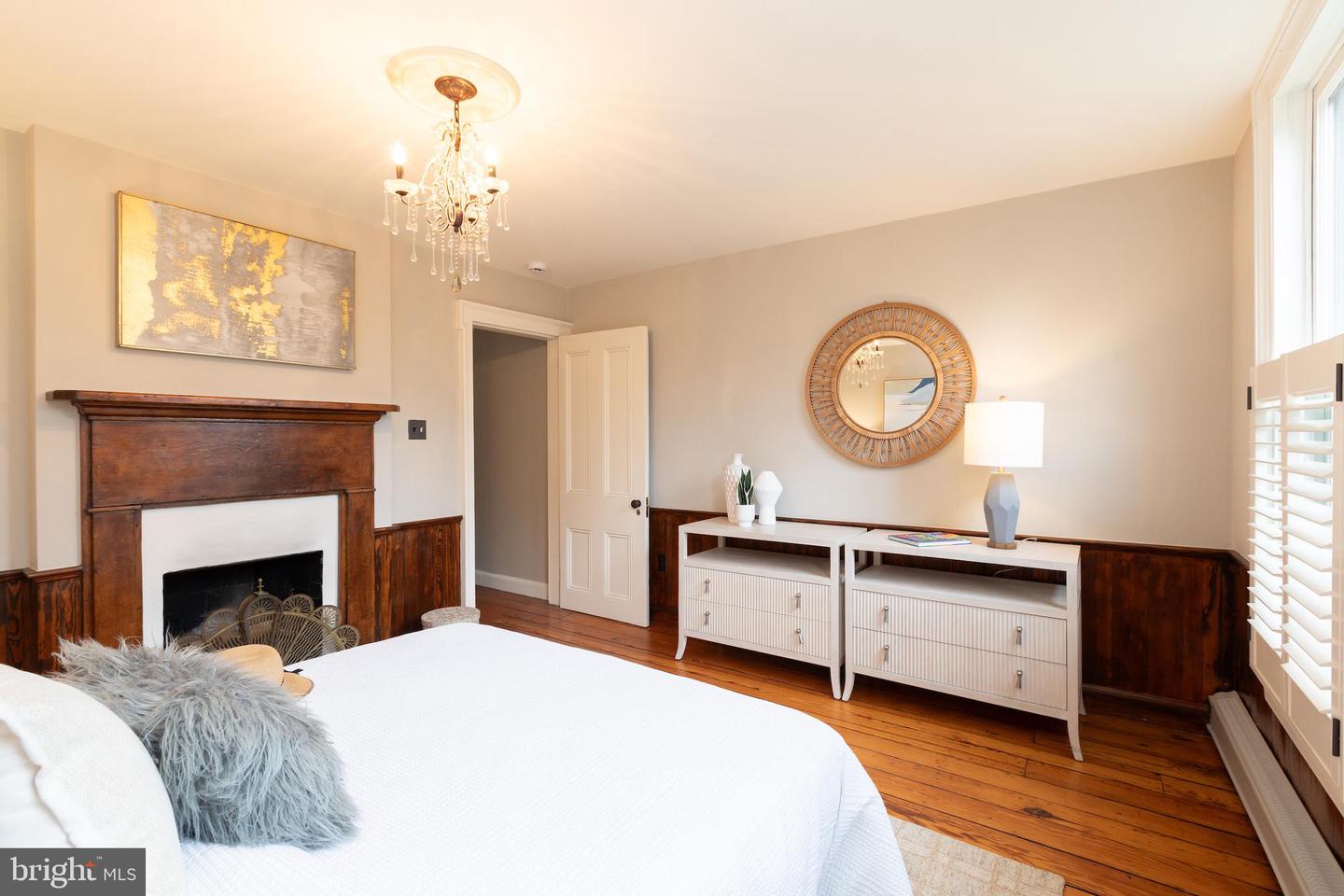 515-1/2 6TH ST SE, WASHINGTON, District Of Columbia 20003, 2 Bedrooms Bedrooms, ,1 BathroomBathrooms,Residential,For sale,515-1/2 6TH ST SE,DCDC2223778 MLS # DCDC2223778