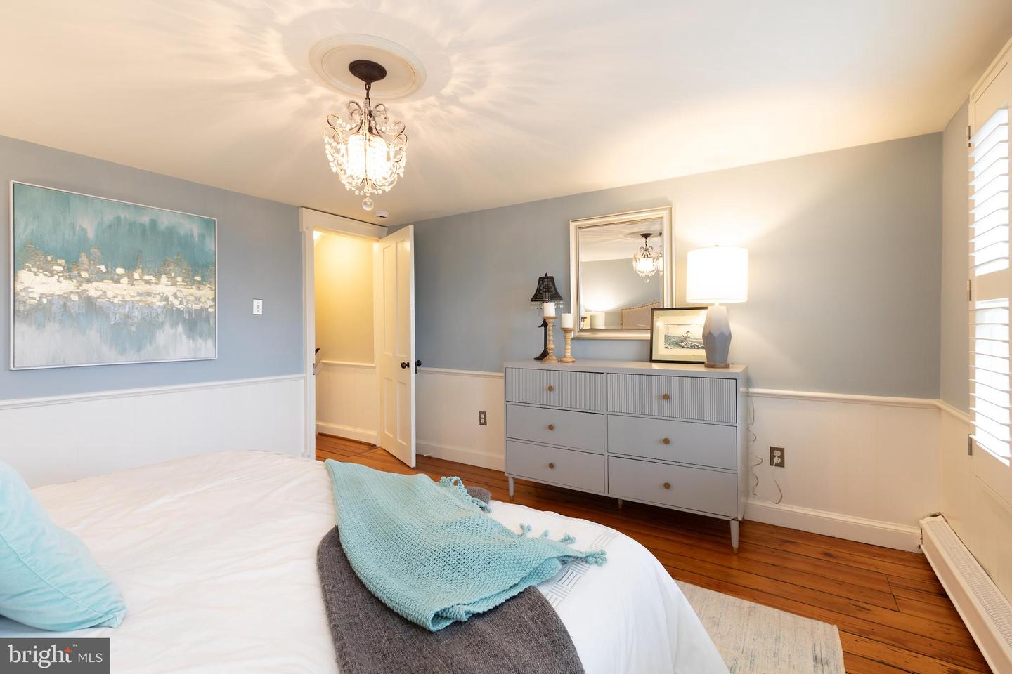 515-1/2 6TH ST SE, WASHINGTON, District Of Columbia 20003, 2 Bedrooms Bedrooms, ,1 BathroomBathrooms,Residential,For sale,515-1/2 6TH ST SE,DCDC2223778 MLS # DCDC2223778