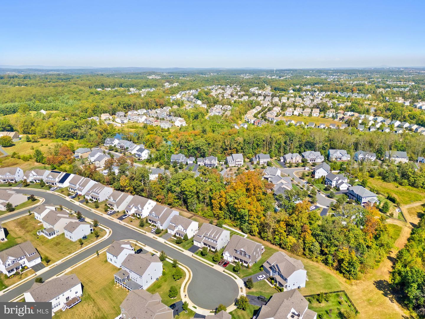 40946 MUNSON WOODS PL, ALDIE, Virginia 20105, 6 Bedrooms Bedrooms, ,5 BathroomsBathrooms,Residential,For sale,40946 MUNSON WOODS PL,VALO2107436 MLS # VALO2107436