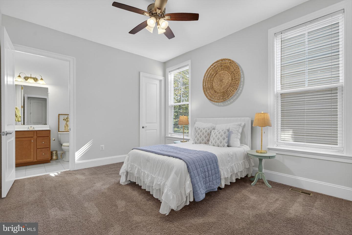 40946 MUNSON WOODS PL, ALDIE, Virginia 20105, 6 Bedrooms Bedrooms, ,5 BathroomsBathrooms,Residential,For sale,40946 MUNSON WOODS PL,VALO2107436 MLS # VALO2107436