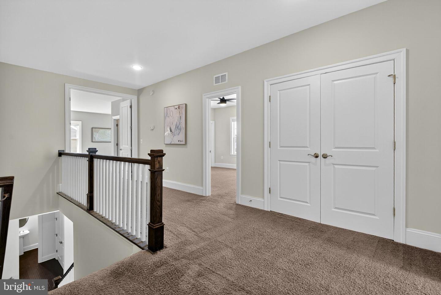40946 MUNSON WOODS PL, ALDIE, Virginia 20105, 6 Bedrooms Bedrooms, ,5 BathroomsBathrooms,Residential,For sale,40946 MUNSON WOODS PL,VALO2107436 MLS # VALO2107436