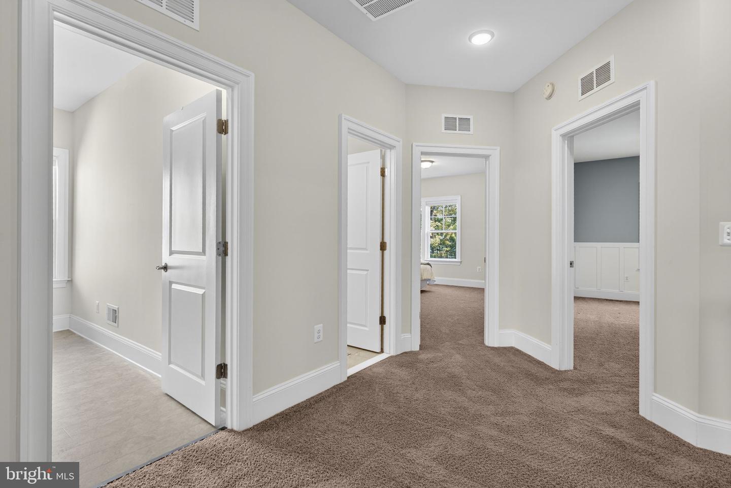 40946 MUNSON WOODS PL, ALDIE, Virginia 20105, 6 Bedrooms Bedrooms, ,5 BathroomsBathrooms,Residential,For sale,40946 MUNSON WOODS PL,VALO2107436 MLS # VALO2107436