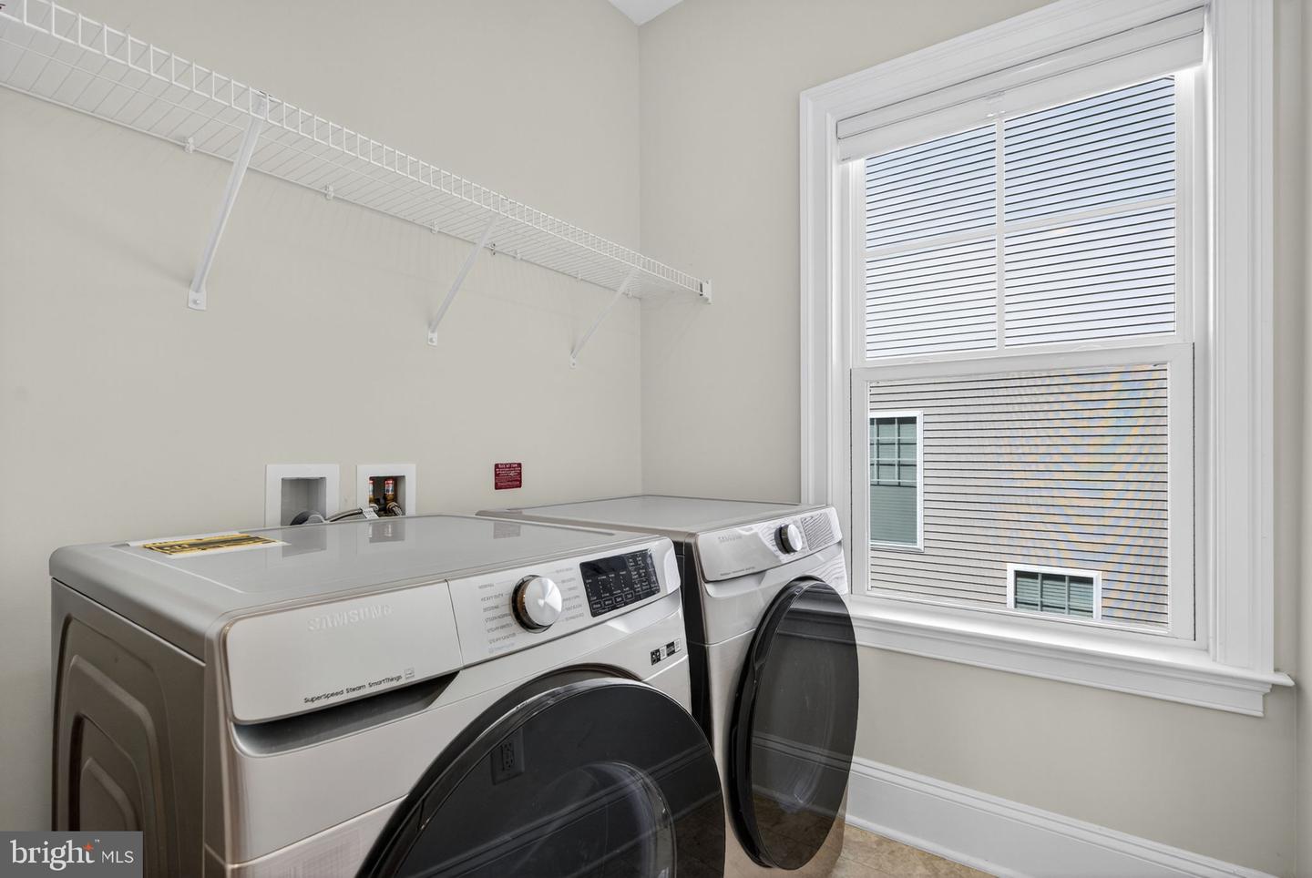 40946 MUNSON WOODS PL, ALDIE, Virginia 20105, 6 Bedrooms Bedrooms, ,5 BathroomsBathrooms,Residential,For sale,40946 MUNSON WOODS PL,VALO2107436 MLS # VALO2107436
