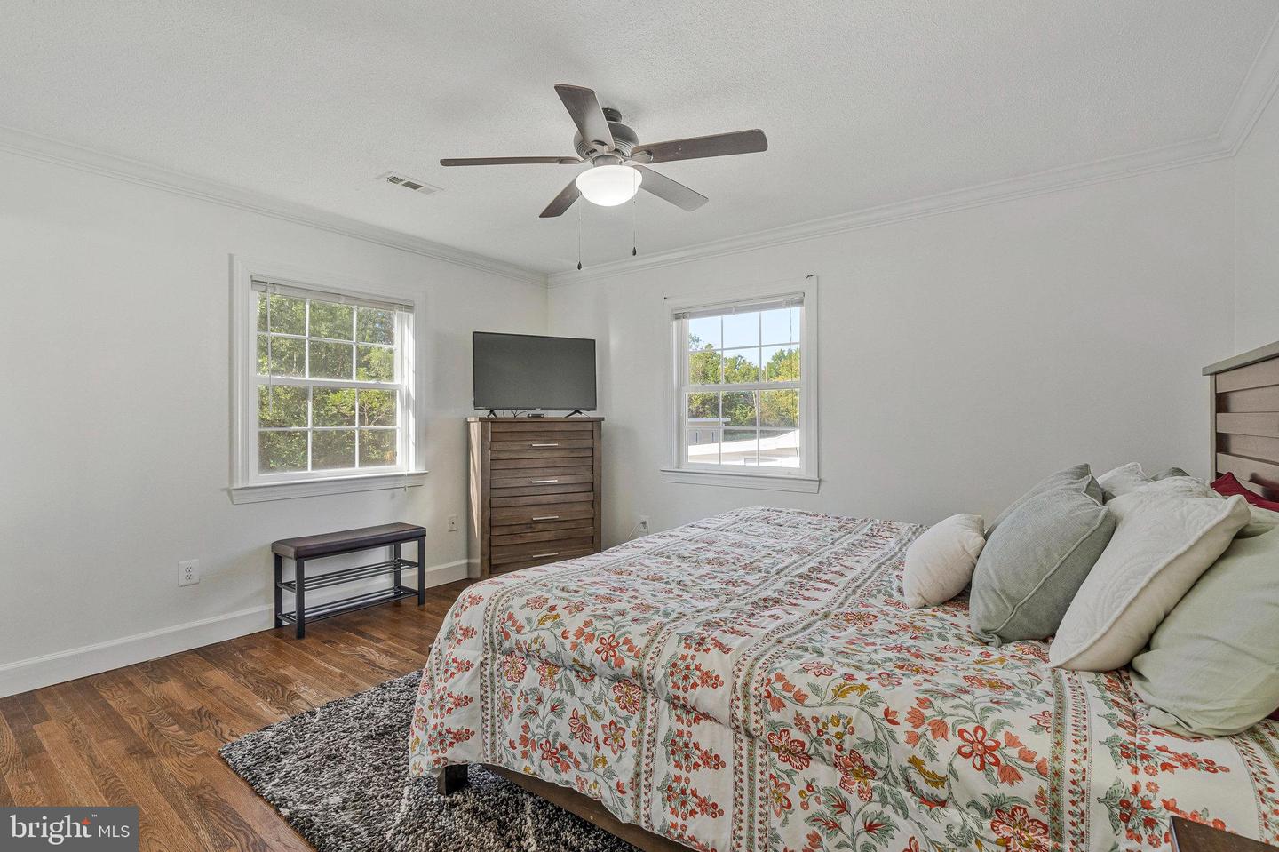 400 E POPLAR RD, STERLING, Virginia 20164, 4 Bedrooms Bedrooms, ,3 BathroomsBathrooms,Residential,For sale,400 E POPLAR RD,VALO2107452 MLS # VALO2107452