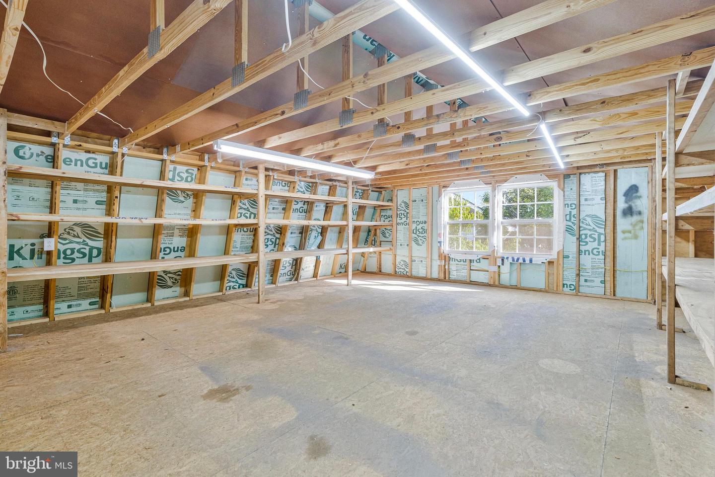 400 E POPLAR RD, STERLING, Virginia 20164, 4 Bedrooms Bedrooms, ,3 BathroomsBathrooms,Residential,For sale,400 E POPLAR RD,VALO2107452 MLS # VALO2107452