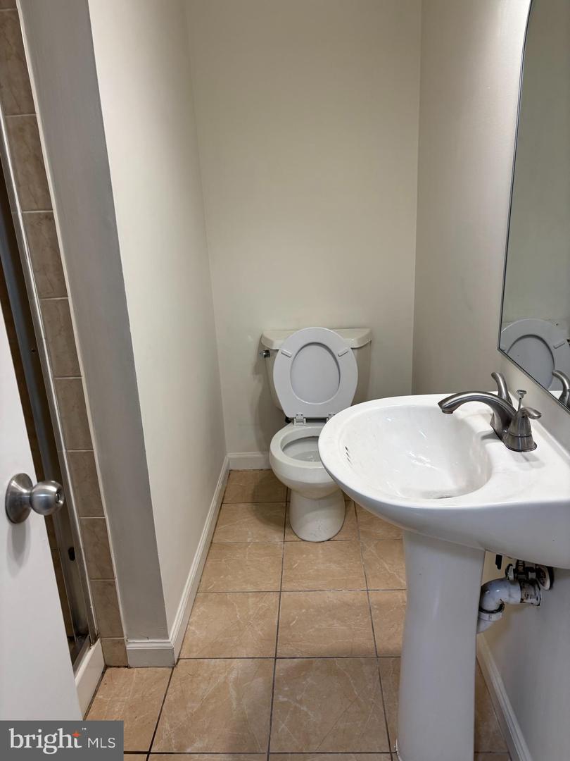 7912 CENTRAL PARK CIR, ALEXANDRIA, Virginia 22309, 4 Bedrooms Bedrooms, ,3 BathroomsBathrooms,Residential,For sale,7912 CENTRAL PARK CIR,VAFX2268942 MLS # VAFX2268942