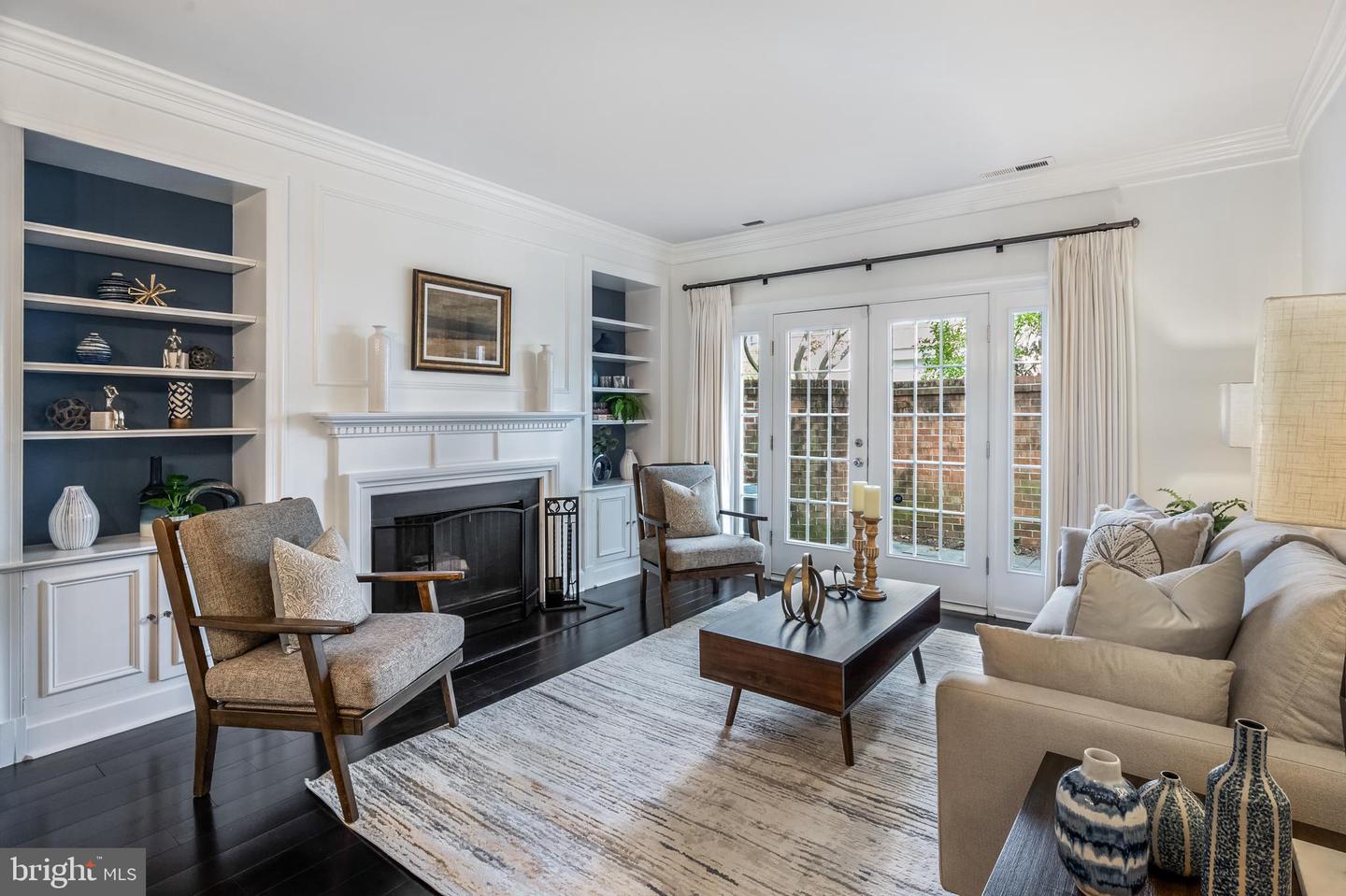 533 TOBACCO QUAY, ALEXANDRIA, Virginia 22314, 2 Bedrooms Bedrooms, ,2 BathroomsBathrooms,Residential,For sale,533 TOBACCO QUAY,VAAX2050106 MLS # VAAX2050106