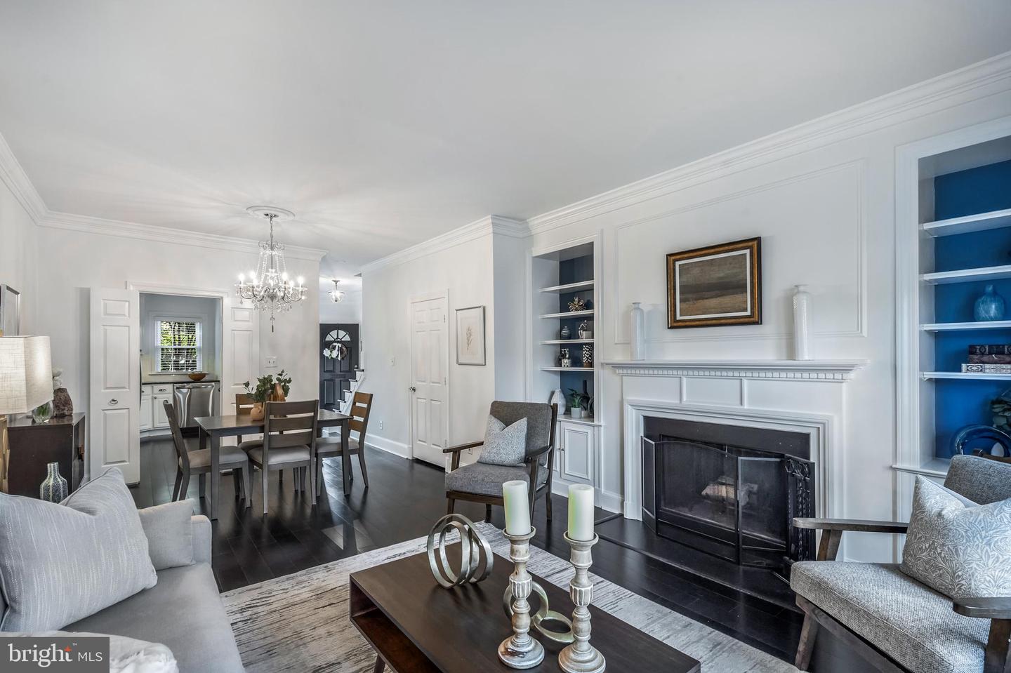533 TOBACCO QUAY, ALEXANDRIA, Virginia 22314, 2 Bedrooms Bedrooms, ,2 BathroomsBathrooms,Residential,For sale,533 TOBACCO QUAY,VAAX2050106 MLS # VAAX2050106