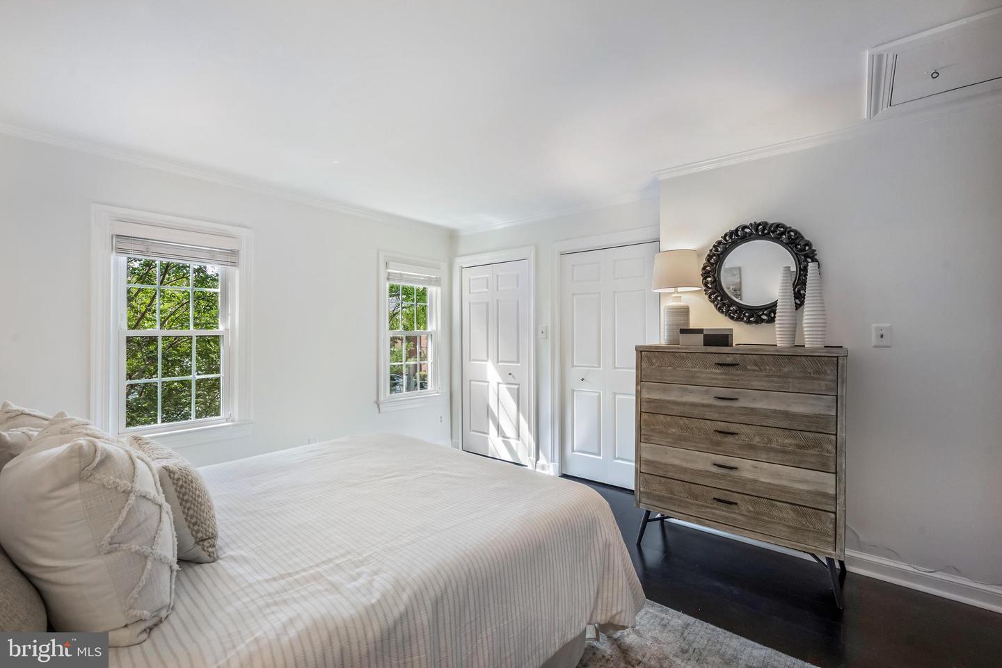 533 TOBACCO QUAY, ALEXANDRIA, Virginia 22314, 2 Bedrooms Bedrooms, ,2 BathroomsBathrooms,Residential,For sale,533 TOBACCO QUAY,VAAX2050106 MLS # VAAX2050106