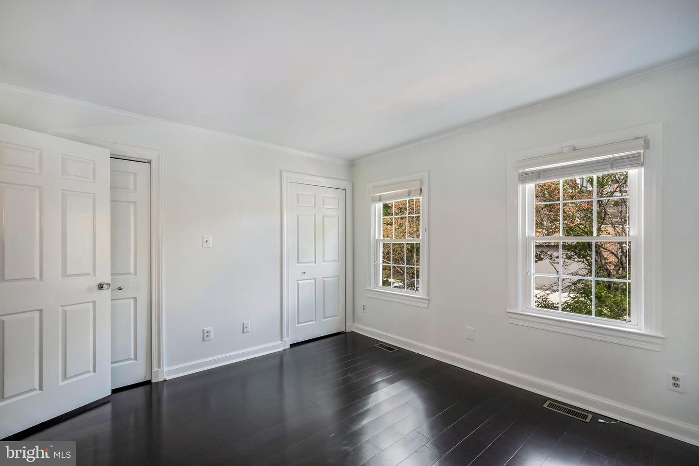 533 TOBACCO QUAY, ALEXANDRIA, Virginia 22314, 2 Bedrooms Bedrooms, ,2 BathroomsBathrooms,Residential,For sale,533 TOBACCO QUAY,VAAX2050106 MLS # VAAX2050106