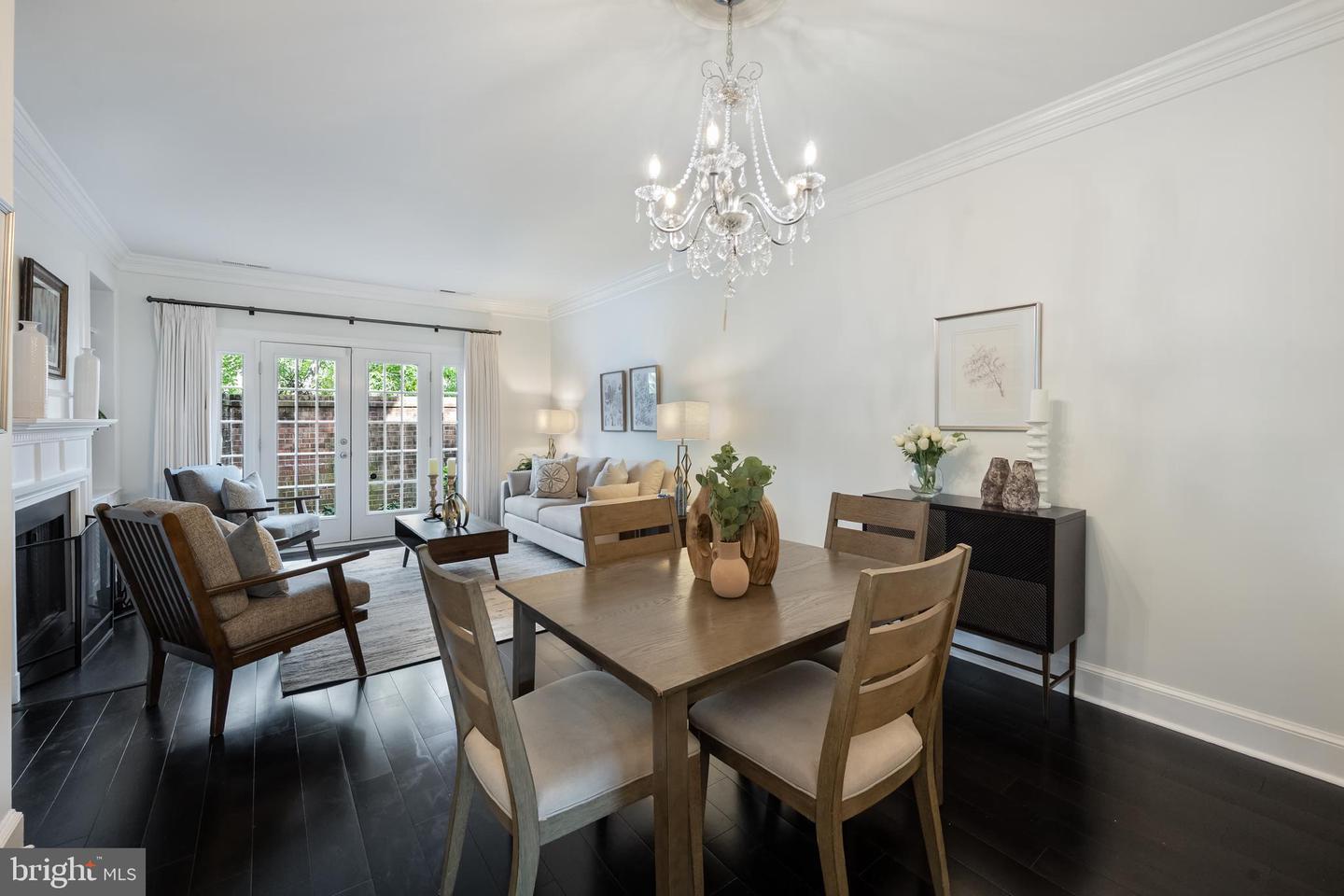 533 TOBACCO QUAY, ALEXANDRIA, Virginia 22314, 2 Bedrooms Bedrooms, ,2 BathroomsBathrooms,Residential,For sale,533 TOBACCO QUAY,VAAX2050106 MLS # VAAX2050106