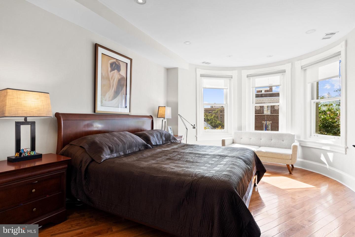 2131 S ST NW, WASHINGTON, District Of Columbia 20008, 4 Bedrooms Bedrooms, ,3 BathroomsBathrooms,Residential,For sale,2131 S ST NW,DCDC2223972 MLS # DCDC2223972