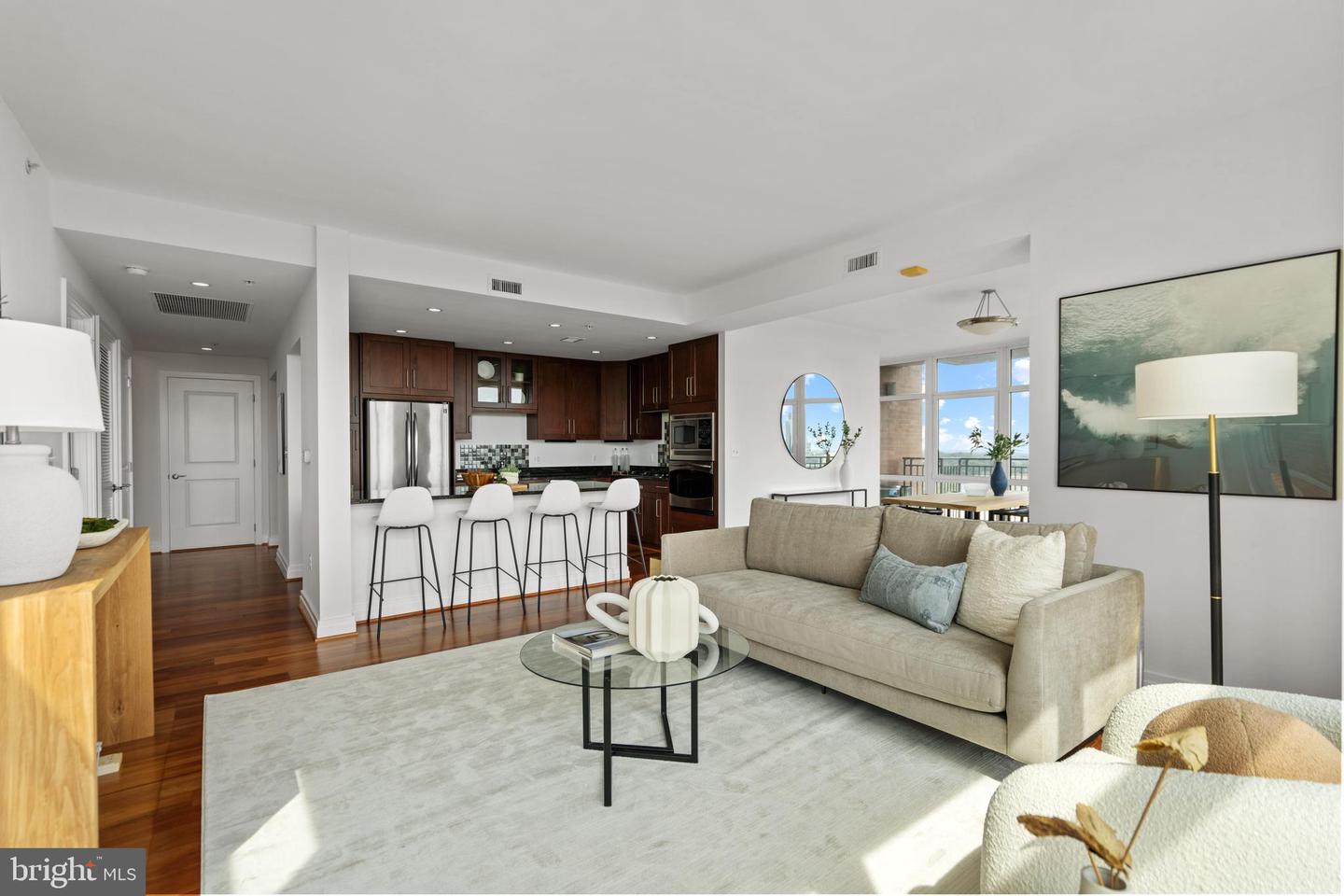 8220 CRESTWOOD HEIGHTS DR #1012, MCLEAN, Virginia 22102, 2 Bedrooms Bedrooms, ,2 BathroomsBathrooms,Residential,For sale,8220 CRESTWOOD HEIGHTS DR #1012,VAFX2269174 MLS # VAFX2269174