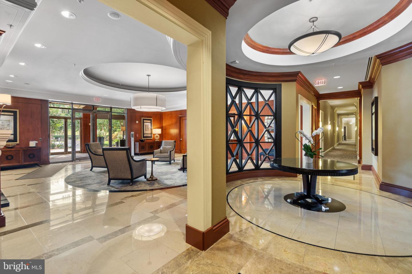 8220 CRESTWOOD HEIGHTS DR #1012, MCLEAN, Virginia 22102, 2 Bedrooms Bedrooms, ,2 BathroomsBathrooms,Residential,For sale,8220 CRESTWOOD HEIGHTS DR #1012,VAFX2269174 MLS # VAFX2269174