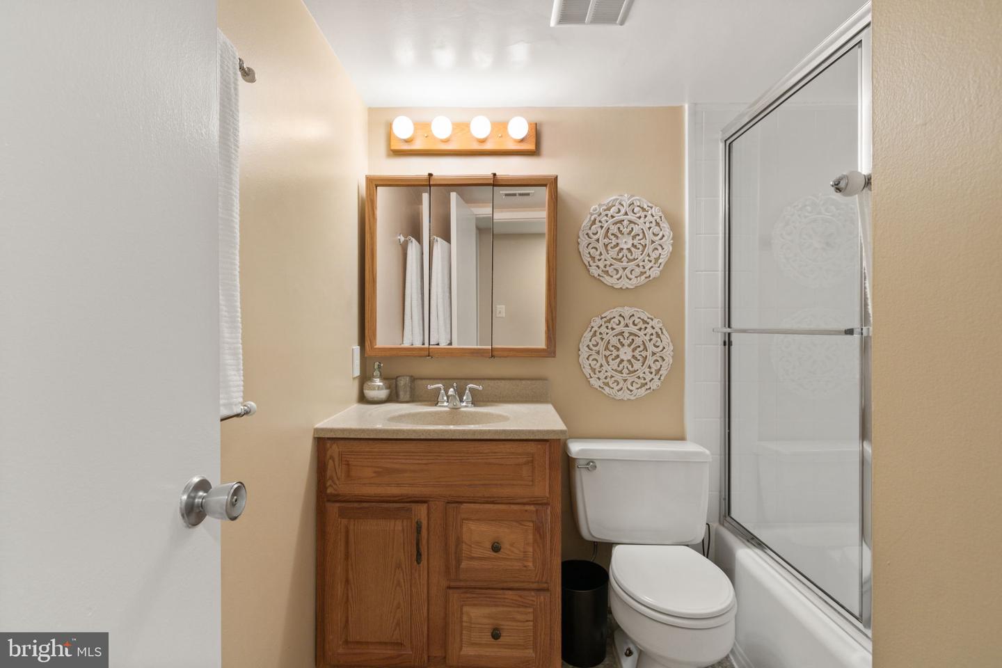 1532 NORTHGATE SQ, RESTON, Virginia 20190, 1 Bedroom Bedrooms, ,1 BathroomBathrooms,Residential,For sale,1532 NORTHGATE SQ,VAFX2269176 MLS # VAFX2269176