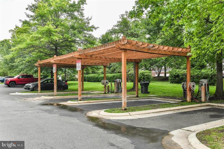 42539 MAYFLOWER TER #204, BRAMBLETON, Virginia 20148, 2 Bedrooms Bedrooms, ,2 BathroomsBathrooms,Residential,For sale,42539 MAYFLOWER TER #204,VALO2107584 MLS # VALO2107584