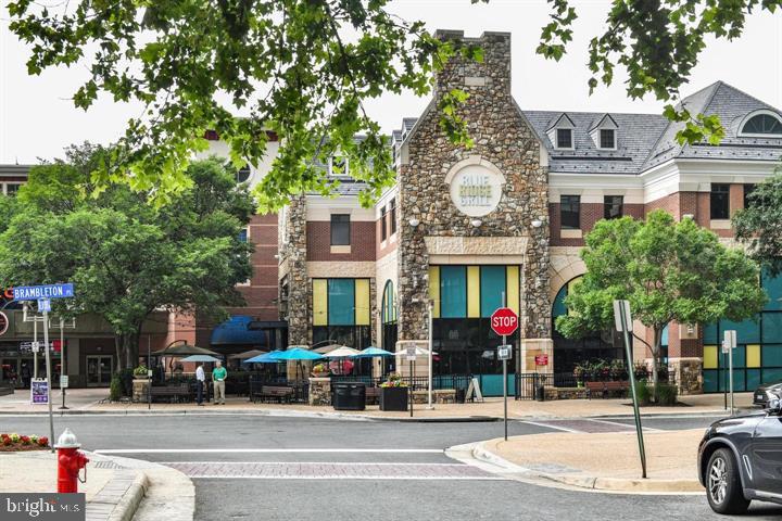 42539 MAYFLOWER TER #204, BRAMBLETON, Virginia 20148, 2 Bedrooms Bedrooms, ,2 BathroomsBathrooms,Residential,For sale,42539 MAYFLOWER TER #204,VALO2107584 MLS # VALO2107584