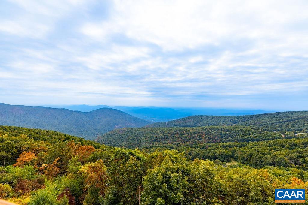 1544 CLIFFS CONDOS, WINTERGREEN, Virginia 22967, 3 Bedrooms Bedrooms, ,3 BathroomsBathrooms,Residential,For sale,1544 CLIFFS CONDOS,669347 MLS # 669347
