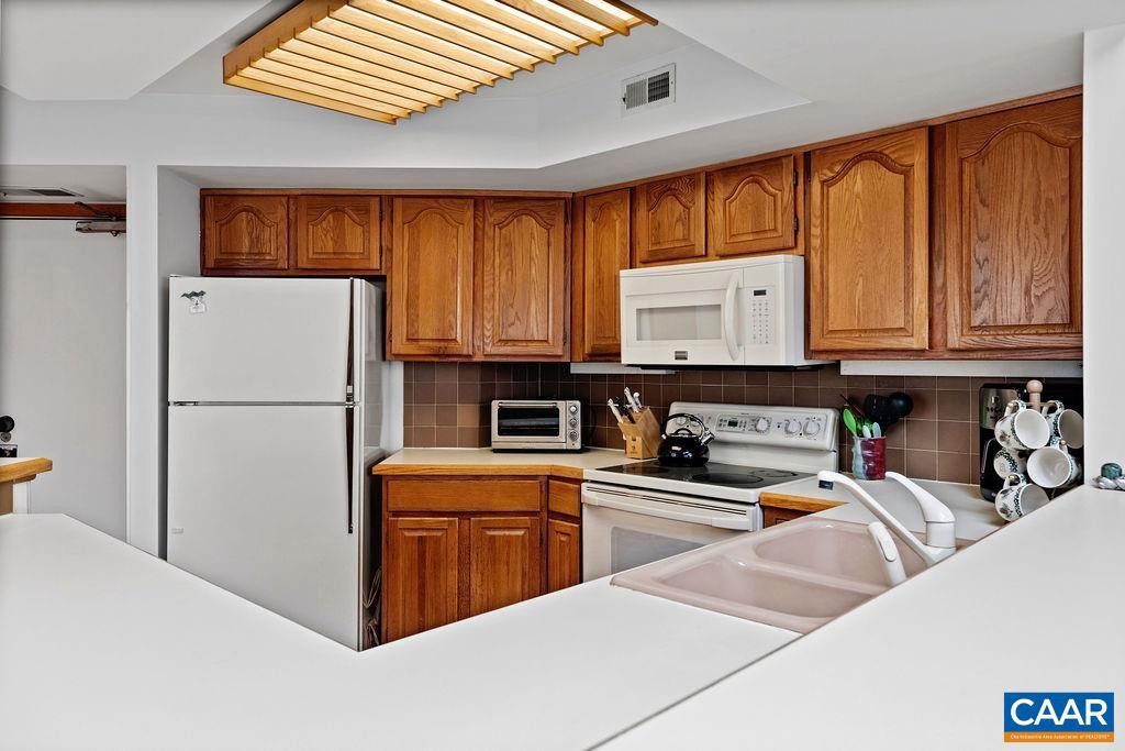 1544 CLIFFS CONDOS, WINTERGREEN, Virginia 22967, 3 Bedrooms Bedrooms, ,3 BathroomsBathrooms,Residential,For sale,1544 CLIFFS CONDOS,669347 MLS # 669347
