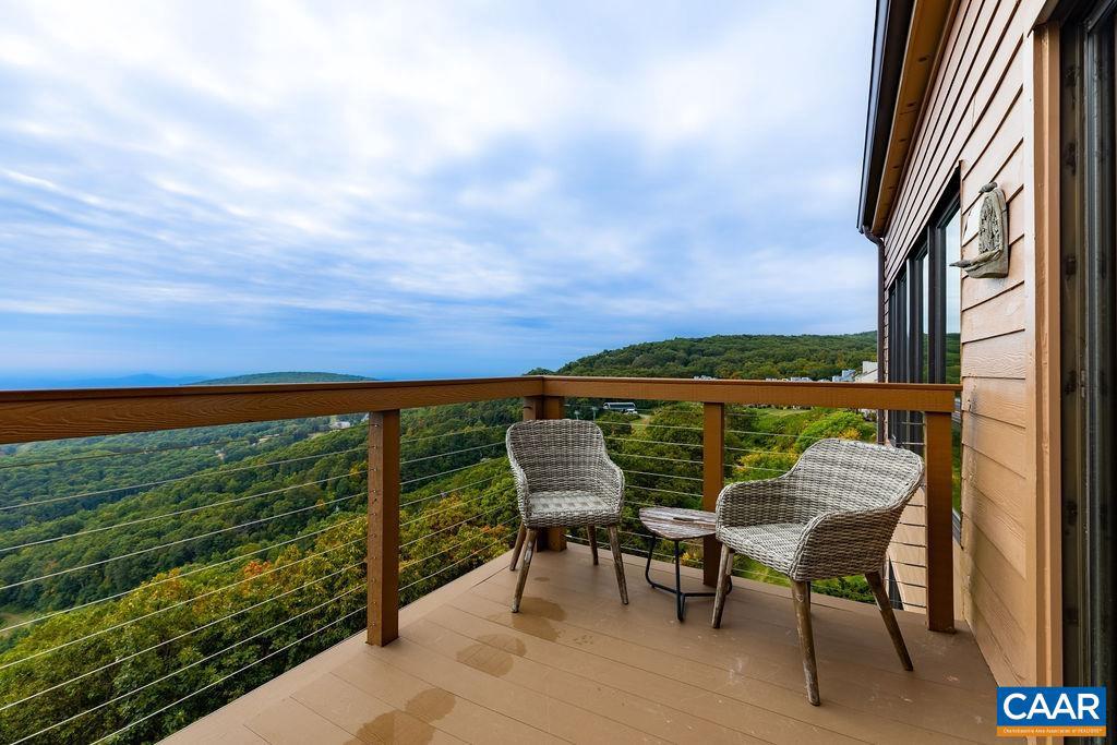 1544 CLIFFS CONDOS, WINTERGREEN, Virginia 22967, 3 Bedrooms Bedrooms, ,3 BathroomsBathrooms,Residential,For sale,1544 CLIFFS CONDOS,669347 MLS # 669347