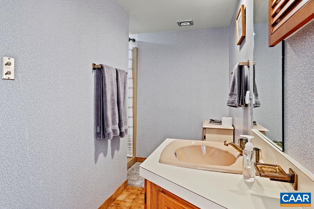 1544 CLIFFS CONDOS, WINTERGREEN, Virginia 22967, 3 Bedrooms Bedrooms, ,3 BathroomsBathrooms,Residential,For sale,1544 CLIFFS CONDOS,669347 MLS # 669347