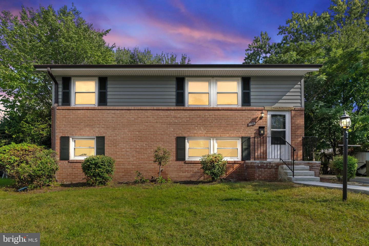 1006 S IRONWOOD RD, STERLING, Virginia 20164, 4 Bedrooms Bedrooms, ,2 BathroomsBathrooms,Residential,For sale,1006 S IRONWOOD RD,VALO2107618 MLS # VALO2107618