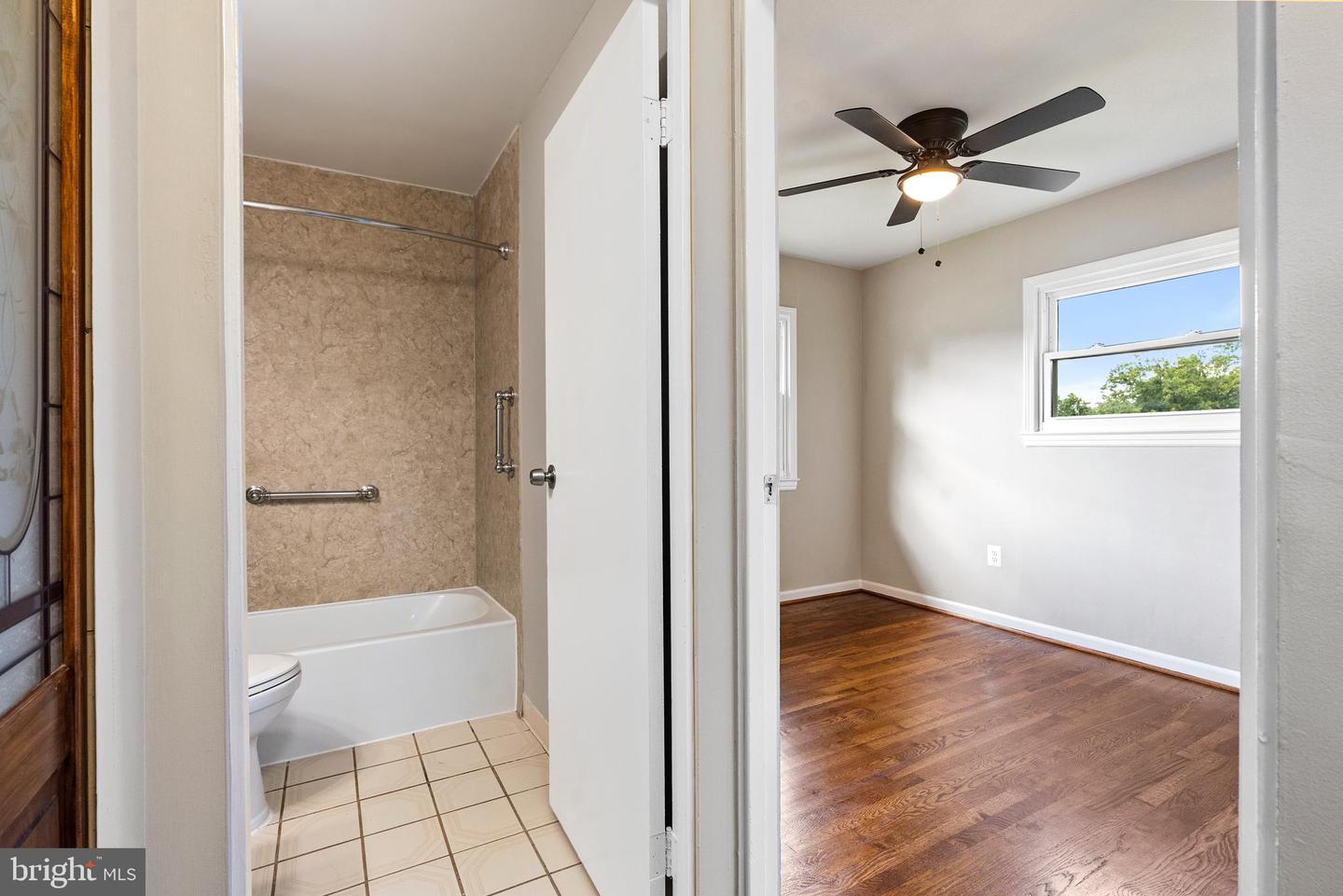 1006 S IRONWOOD RD, STERLING, Virginia 20164, 4 Bedrooms Bedrooms, ,2 BathroomsBathrooms,Residential,For sale,1006 S IRONWOOD RD,VALO2107618 MLS # VALO2107618