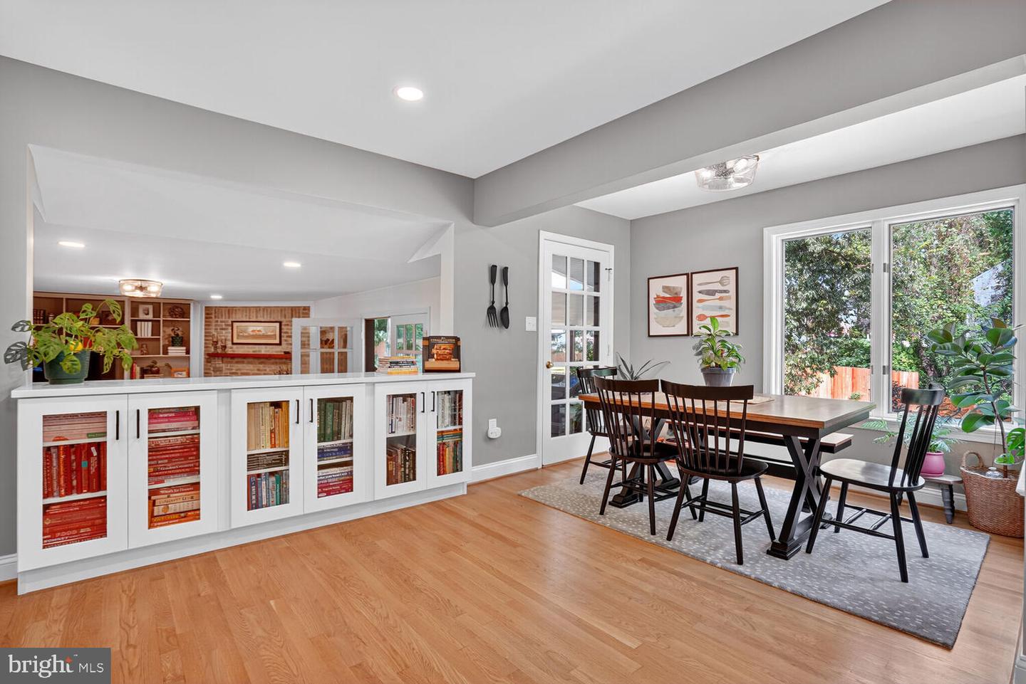 7054 IDYLWOOD RD, FALLS CHURCH, Virginia 22043, 5 Bedrooms Bedrooms, ,4 BathroomsBathrooms,Residential,For sale,7054 IDYLWOOD RD,VAFX2268990 MLS # VAFX2268990