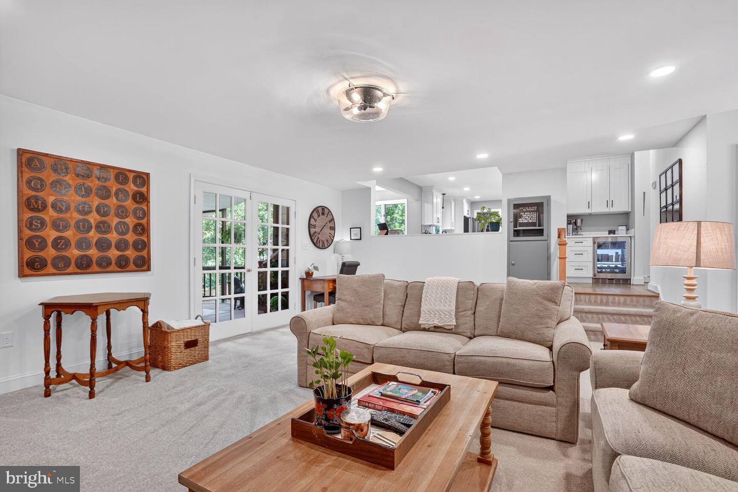 7054 IDYLWOOD RD, FALLS CHURCH, Virginia 22043, 5 Bedrooms Bedrooms, ,4 BathroomsBathrooms,Residential,For sale,7054 IDYLWOOD RD,VAFX2268990 MLS # VAFX2268990