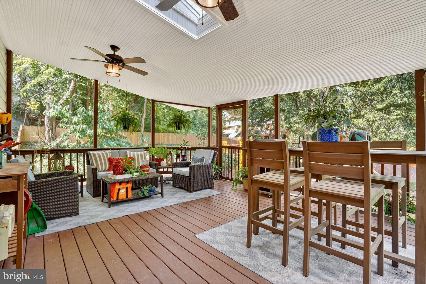 7054 IDYLWOOD RD, FALLS CHURCH, Virginia 22043, 5 Bedrooms Bedrooms, ,4 BathroomsBathrooms,Residential,For sale,7054 IDYLWOOD RD,VAFX2268990 MLS # VAFX2268990