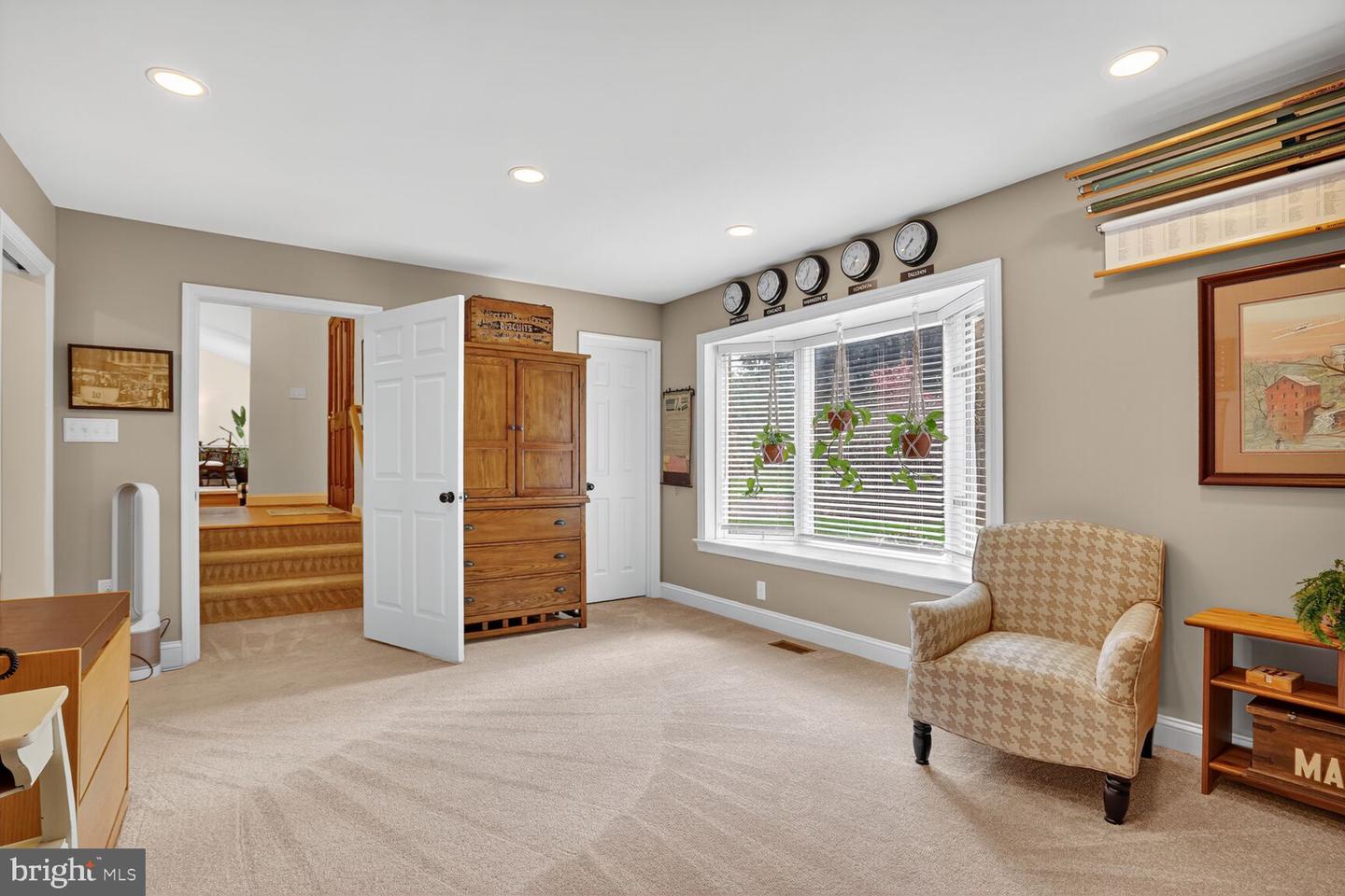 7054 IDYLWOOD RD, FALLS CHURCH, Virginia 22043, 5 Bedrooms Bedrooms, ,4 BathroomsBathrooms,Residential,For sale,7054 IDYLWOOD RD,VAFX2268990 MLS # VAFX2268990