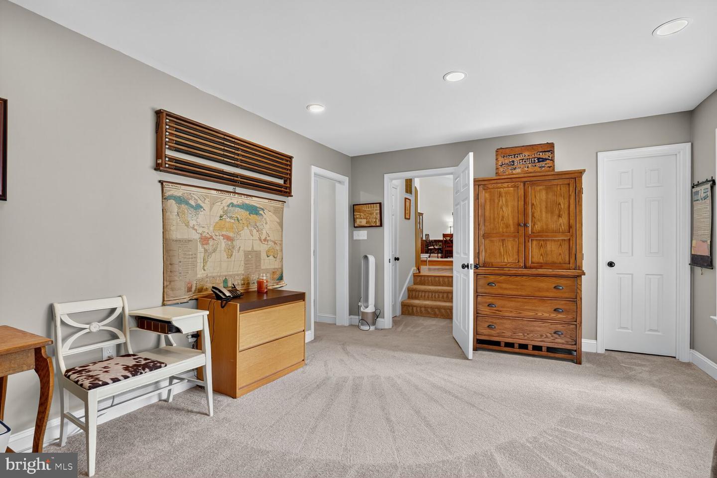 7054 IDYLWOOD RD, FALLS CHURCH, Virginia 22043, 5 Bedrooms Bedrooms, ,4 BathroomsBathrooms,Residential,For sale,7054 IDYLWOOD RD,VAFX2268990 MLS # VAFX2268990