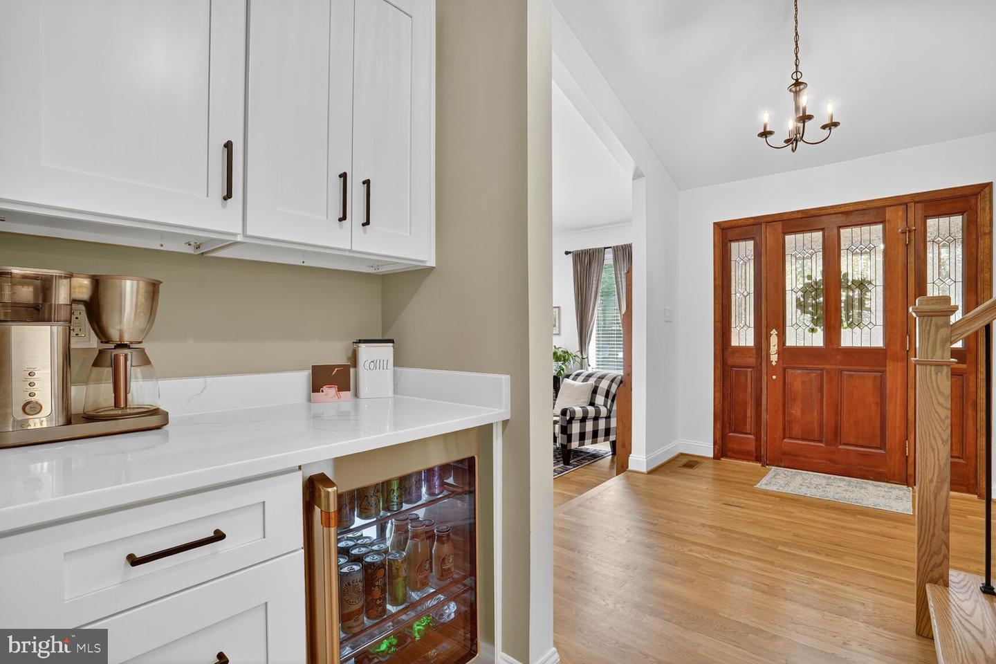 7054 IDYLWOOD RD, FALLS CHURCH, Virginia 22043, 5 Bedrooms Bedrooms, ,4 BathroomsBathrooms,Residential,For sale,7054 IDYLWOOD RD,VAFX2268990 MLS # VAFX2268990