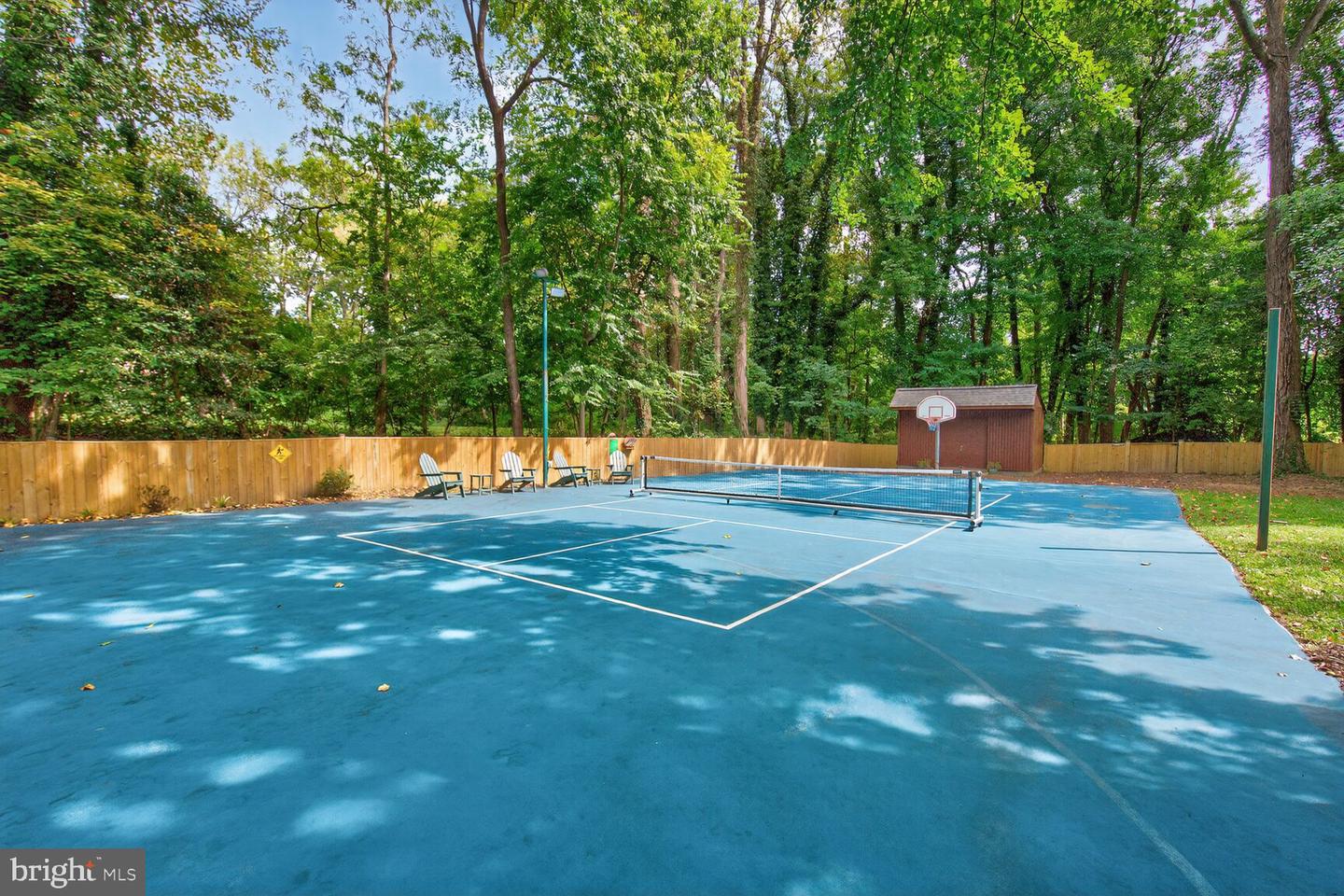 7054 IDYLWOOD RD, FALLS CHURCH, Virginia 22043, 5 Bedrooms Bedrooms, ,4 BathroomsBathrooms,Residential,For sale,7054 IDYLWOOD RD,VAFX2268990 MLS # VAFX2268990