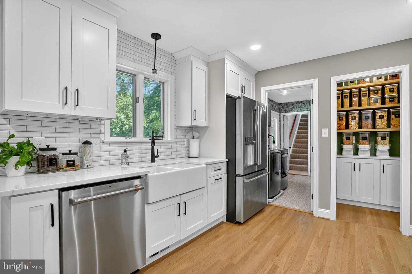 7054 IDYLWOOD RD, FALLS CHURCH, Virginia 22043, 5 Bedrooms Bedrooms, ,4 BathroomsBathrooms,Residential,For sale,7054 IDYLWOOD RD,VAFX2268990 MLS # VAFX2268990