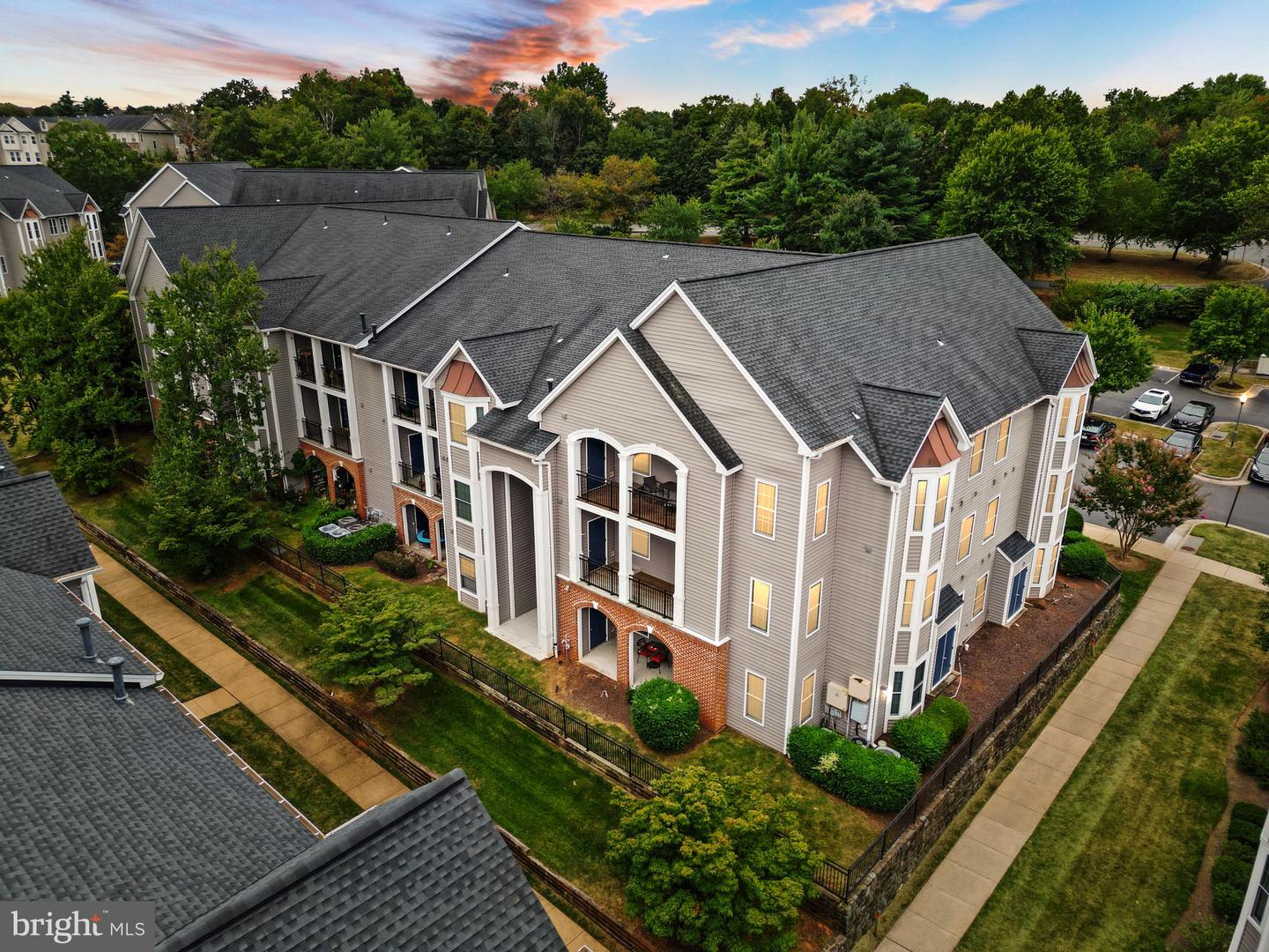 46608 DRYSDALE TER #101, STERLING, Virginia 20165, 2 Bedrooms Bedrooms, ,2 BathroomsBathrooms,Residential,For sale,46608 DRYSDALE TER #101,VALO2107504 MLS # VALO2107504