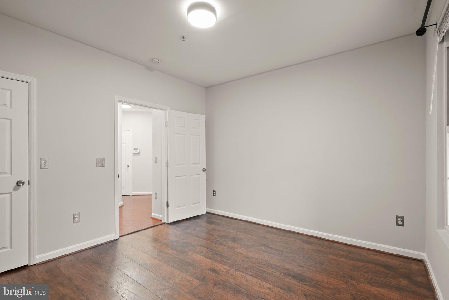 46608 DRYSDALE TER #101, STERLING, Virginia 20165, 2 Bedrooms Bedrooms, ,2 BathroomsBathrooms,Residential,For sale,46608 DRYSDALE TER #101,VALO2107504 MLS # VALO2107504