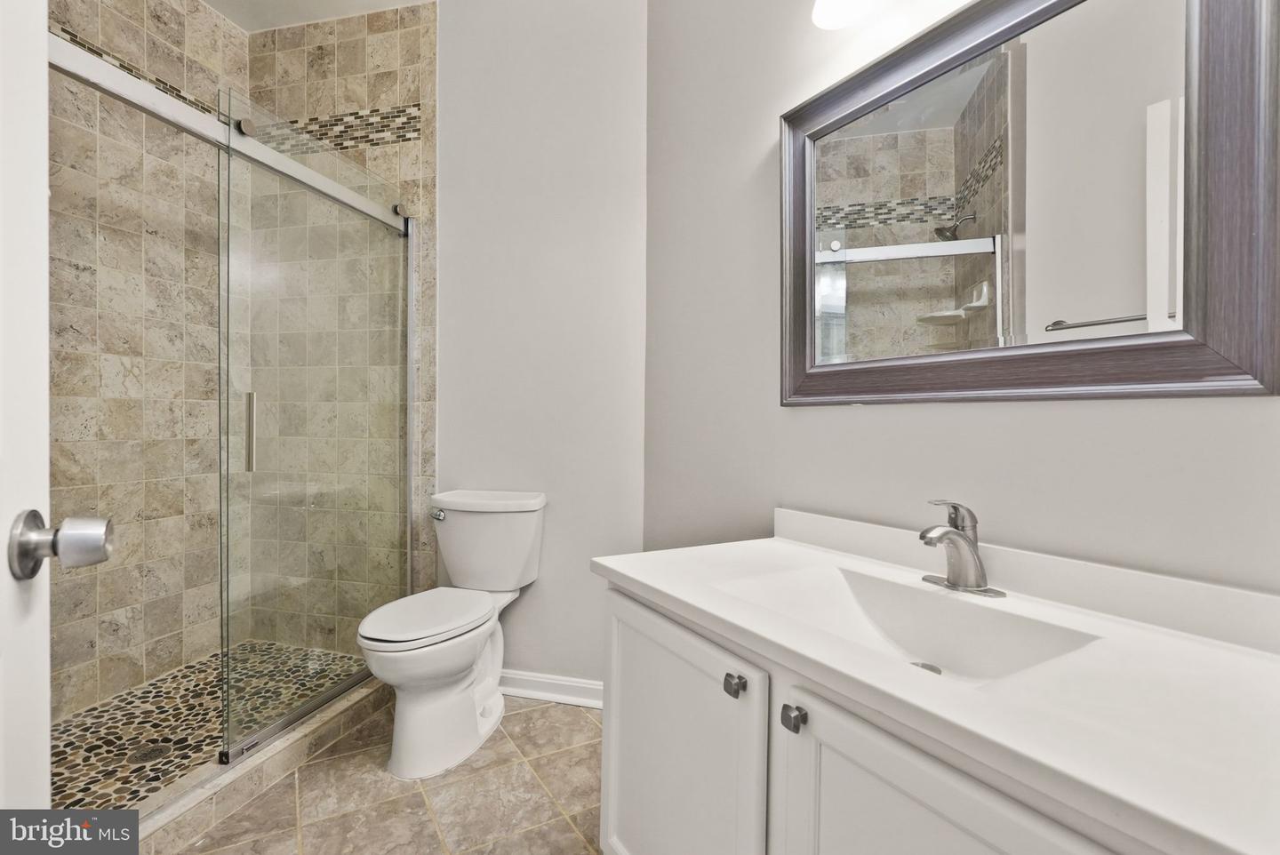 46608 DRYSDALE TER #101, STERLING, Virginia 20165, 2 Bedrooms Bedrooms, ,2 BathroomsBathrooms,Residential,For sale,46608 DRYSDALE TER #101,VALO2107504 MLS # VALO2107504