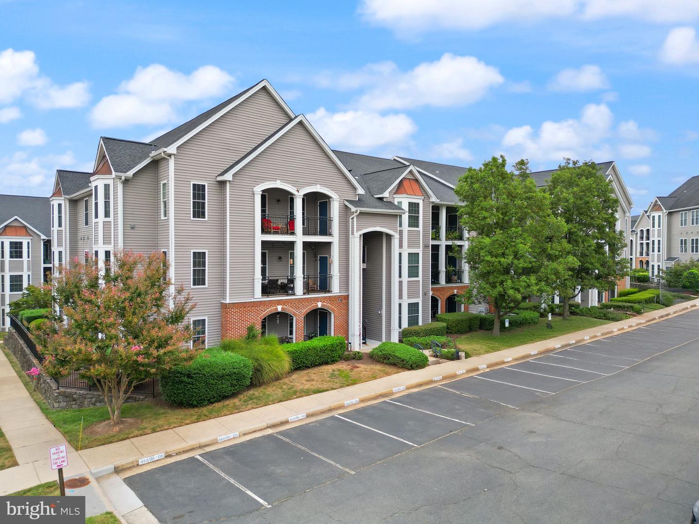 46608 DRYSDALE TER #101, STERLING, Virginia 20165, 2 Bedrooms Bedrooms, ,2 BathroomsBathrooms,Residential,For sale,46608 DRYSDALE TER #101,VALO2107504 MLS # VALO2107504