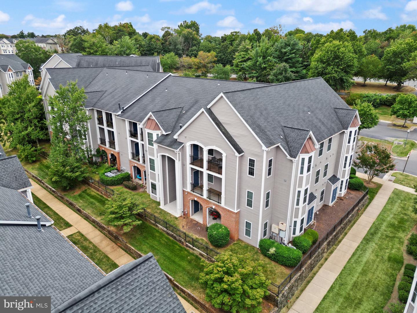 46608 DRYSDALE TER #101, STERLING, Virginia 20165, 2 Bedrooms Bedrooms, ,2 BathroomsBathrooms,Residential,For sale,46608 DRYSDALE TER #101,VALO2107504 MLS # VALO2107504