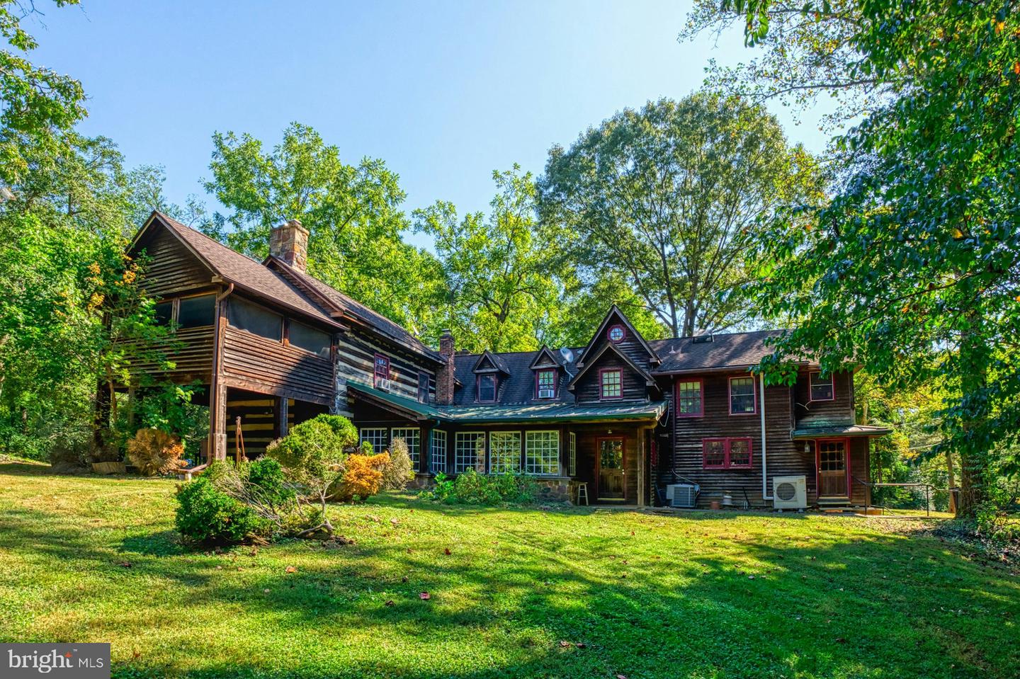 5300 WINFIELD RD, FAIRFAX, Virginia 22030, 5 Bedrooms Bedrooms, ,3 BathroomsBathrooms,Farm,For sale,5300 WINFIELD RD,VAFX2267830 MLS # VAFX2267830