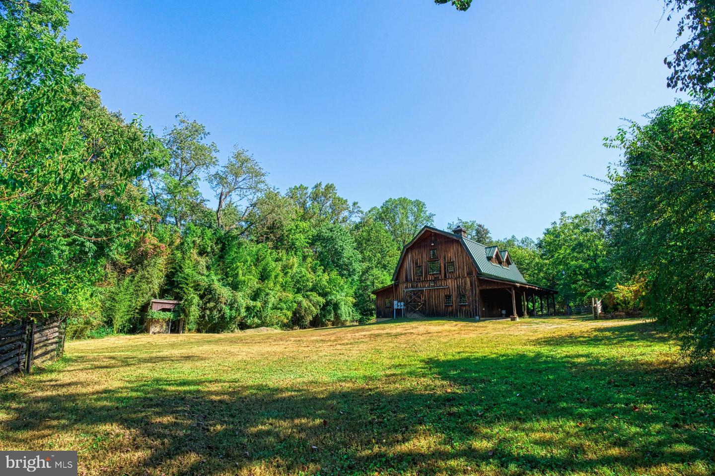 5300 WINFIELD RD, FAIRFAX, Virginia 22030, 5 Bedrooms Bedrooms, ,3 BathroomsBathrooms,Farm,For sale,5300 WINFIELD RD,VAFX2267830 MLS # VAFX2267830