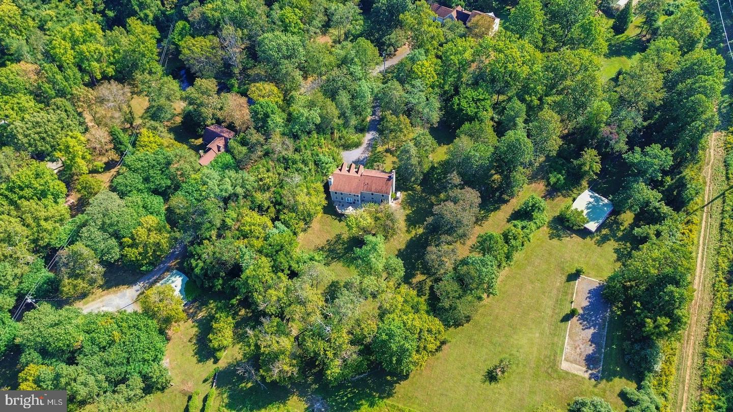 5300 WINFIELD RD, FAIRFAX, Virginia 22030, 5 Bedrooms Bedrooms, ,3 BathroomsBathrooms,Farm,For sale,5300 WINFIELD RD,VAFX2267830 MLS # VAFX2267830