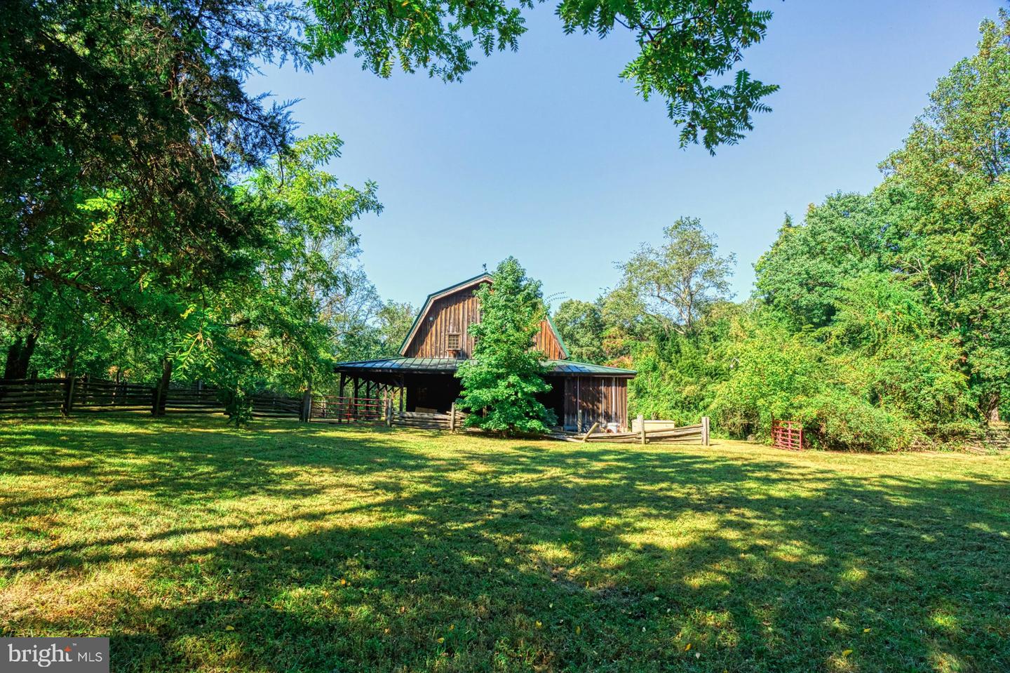 5300 WINFIELD RD, FAIRFAX, Virginia 22030, 5 Bedrooms Bedrooms, ,3 BathroomsBathrooms,Farm,For sale,5300 WINFIELD RD,VAFX2267830 MLS # VAFX2267830