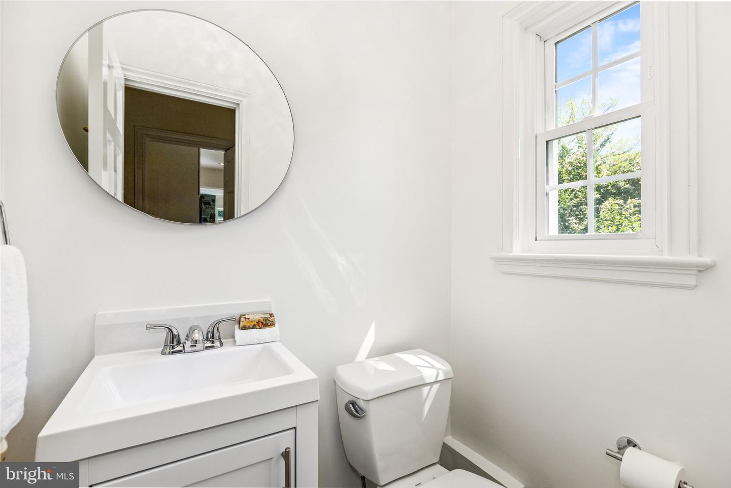 5058 SEDGWICK ST NW, WASHINGTON, District Of Columbia 20016, 5 Bedrooms Bedrooms, ,4 BathroomsBathrooms,Residential,For sale,5058 SEDGWICK ST NW,DCDC2223938 MLS # DCDC2223938