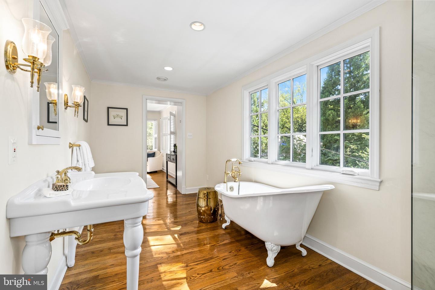 5058 SEDGWICK ST NW, WASHINGTON, District Of Columbia 20016, 5 Bedrooms Bedrooms, ,4 BathroomsBathrooms,Residential,For sale,5058 SEDGWICK ST NW,DCDC2223938 MLS # DCDC2223938